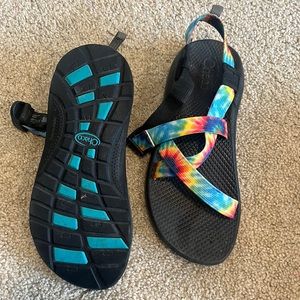 Chaco tie dye Sandle